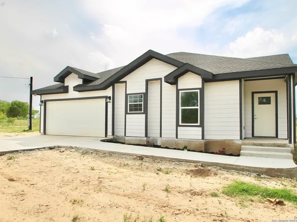 7703 Old Campbellton Rd, San Antonio, TX 78264