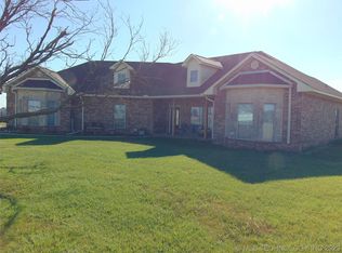 8708 Putman Rd, Marietta, OK 73448