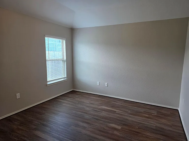 20714 Southern Woods Dr — Photo 14