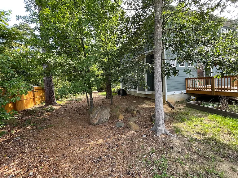 2513 Francis St — Photo 35