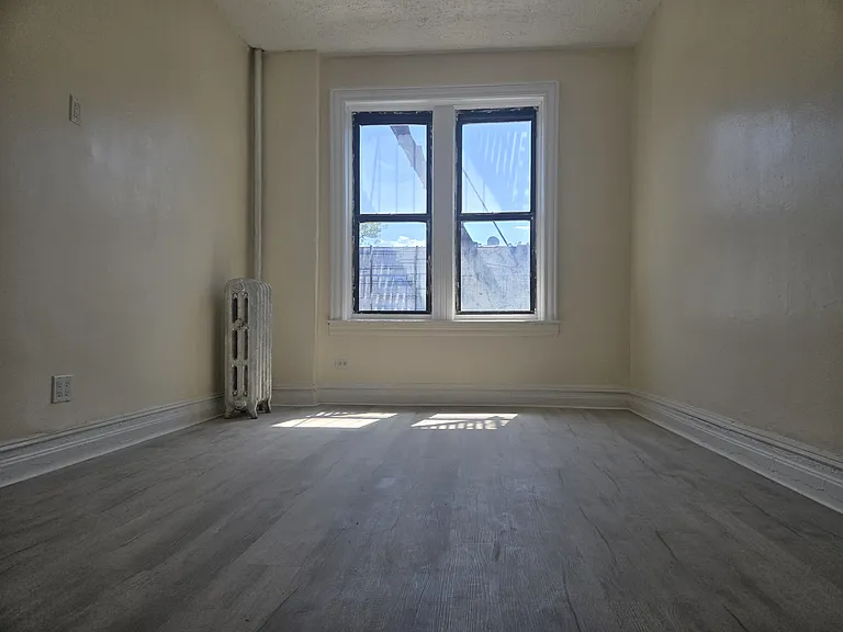 184 E 96th St #6 — Photo 5