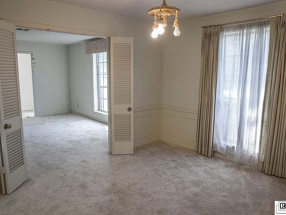 4th image of 2404 Katherine Dr #1