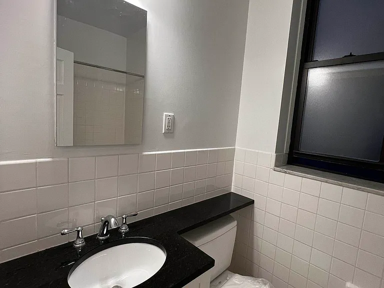 644 Amsterdam Ave #2B — Photo 5