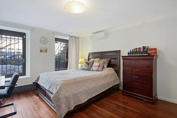 Rented by Compass | media 6