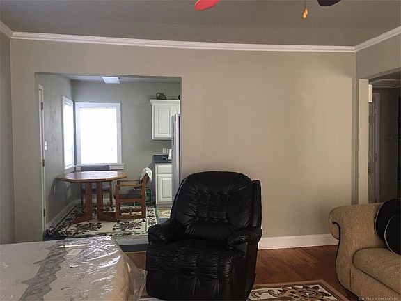 5th image of 1804 Houston St