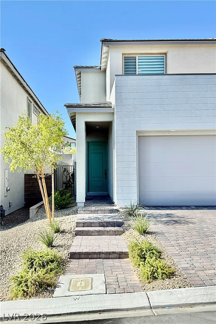 4 bed, 3.0 bath, 2114 sqft, $3,450 — Photo 2