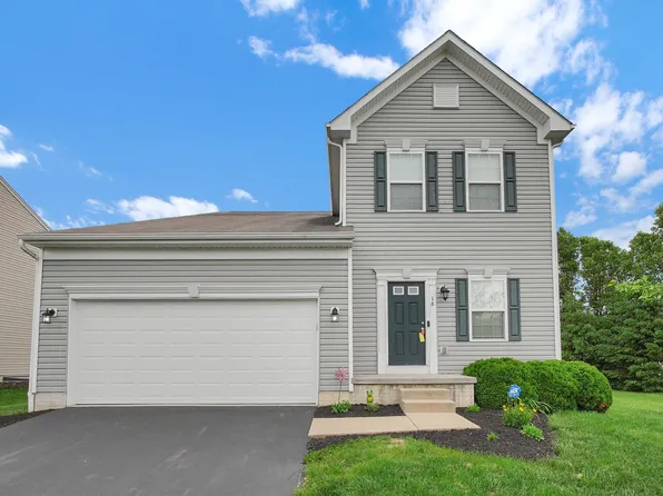 16 Hawthorne Dr, Ashville, OH 43103