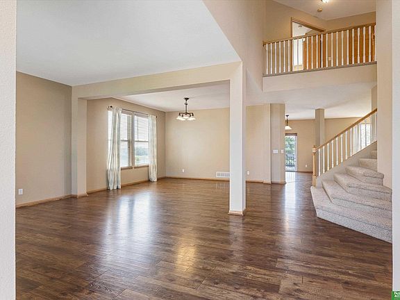 3rd image of 2310 Sand Hills Dr