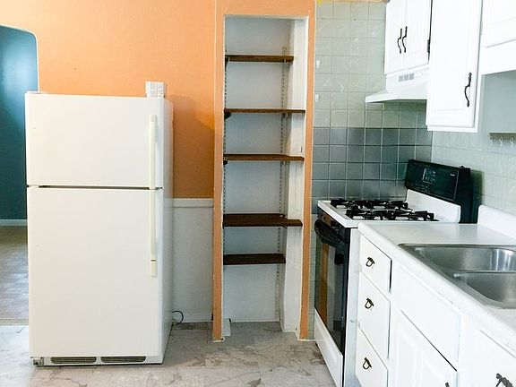 4th image of 3618 Fannie Ave