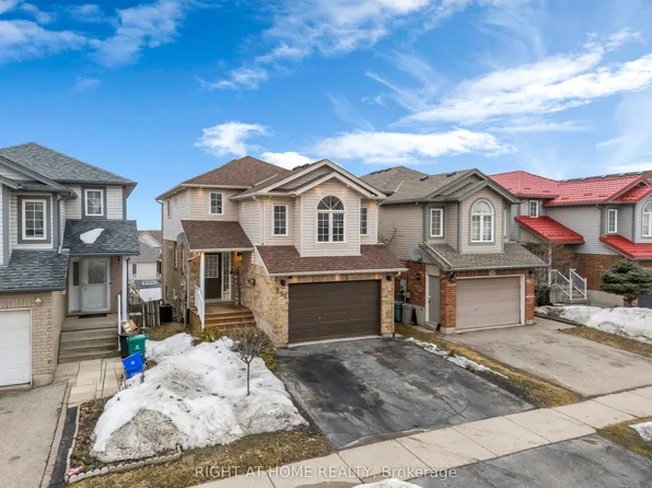 552 Activa Ave, Kitchener, ON N2E 4C2
