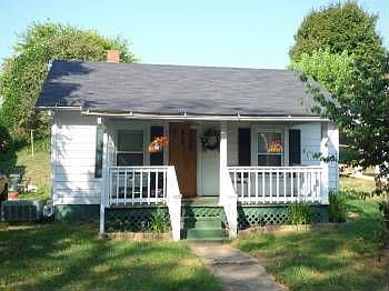 1st image of 611 Franklin Ave