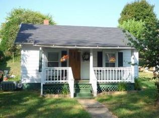 611 Franklin Ave, Pulaski, VA 24301