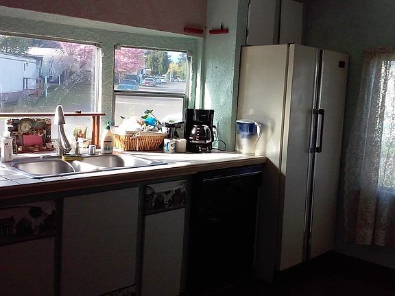 2nd image of 6811 NE 124th Ave Unit 13
