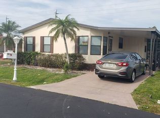 496 Maplewood Ln, Naples, FL 34112