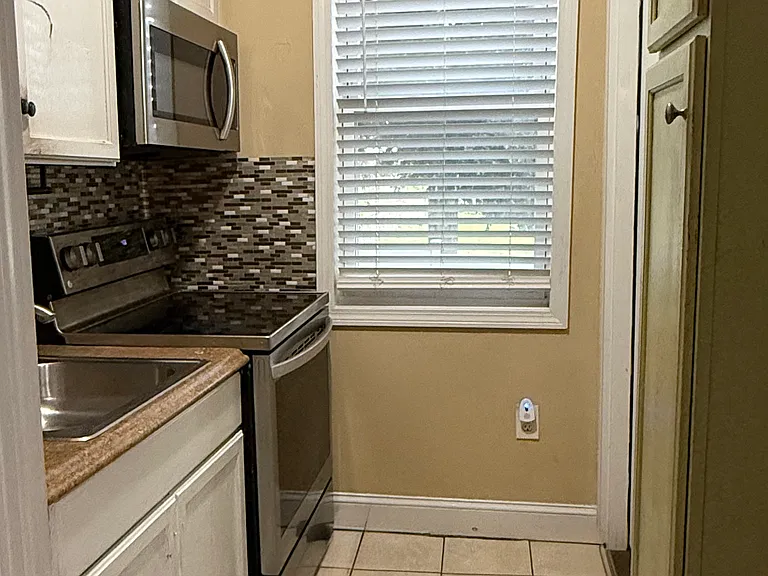 117 E Haverhill St #1 — Photo 12