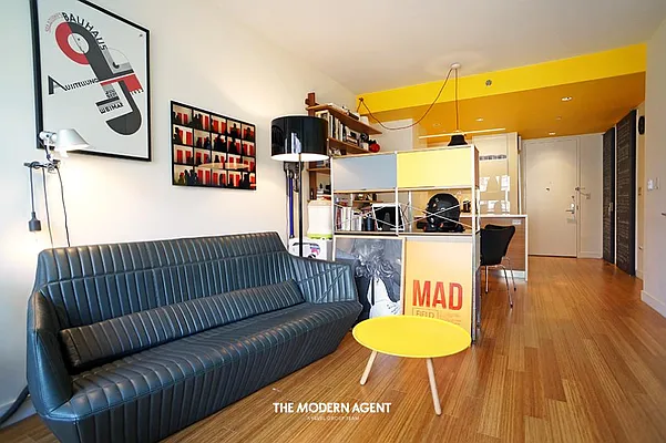 Sold by Level Group | media 21