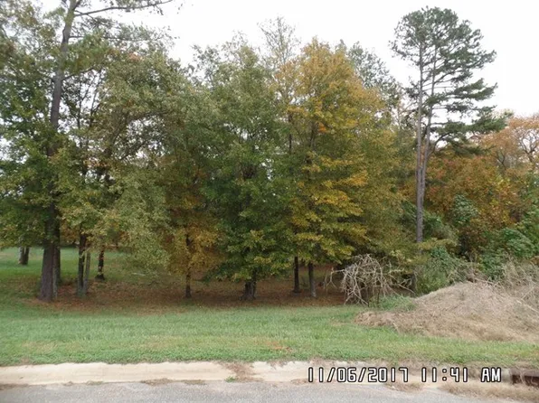 306 Goldfinch Ct, Shelby, NC 28150