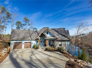 104 Hunter Hill Cir, Six Mile, SC 29682