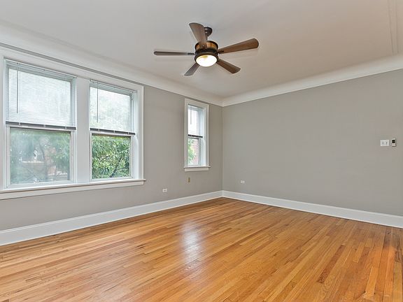 2nd image of 903 W Sunnyside Ave #2