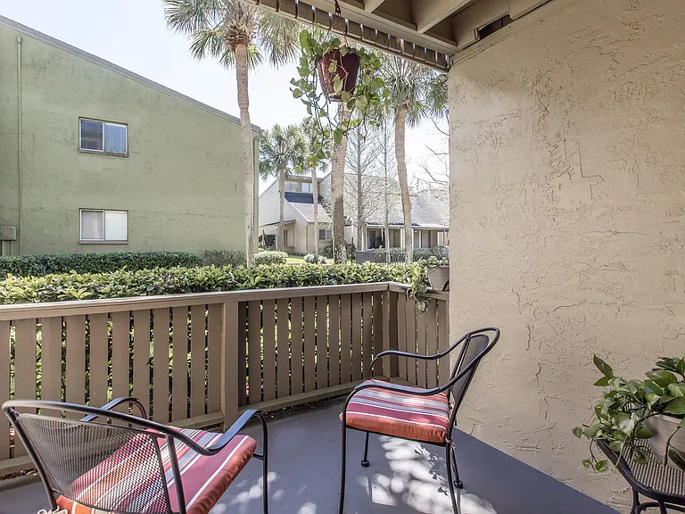 Urban Place Apartments — Photo 42