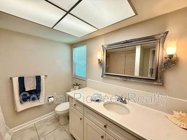 14903 Imperial Point Dr N — Photo 27