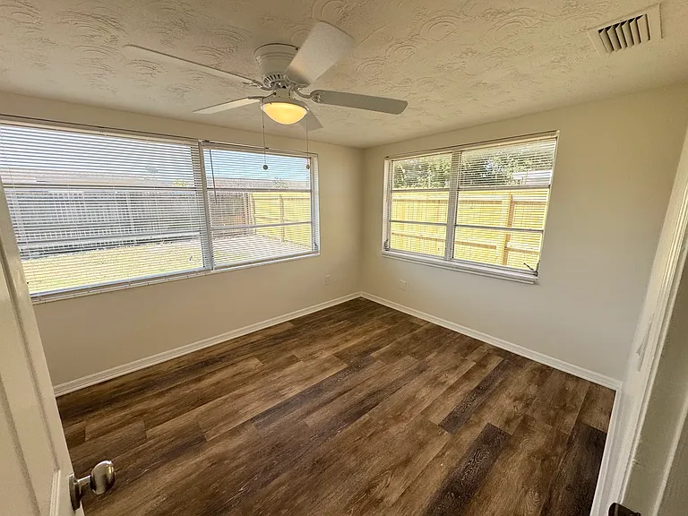 3548 Umber Rd — Photo 24