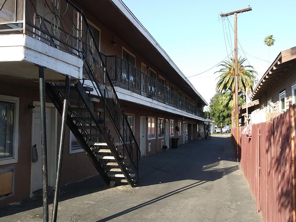1st image of 962 N Mountain View Ave APT 10