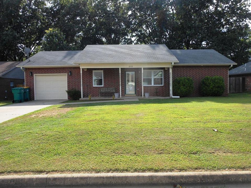 1st image of 2112 S Sidney Ave