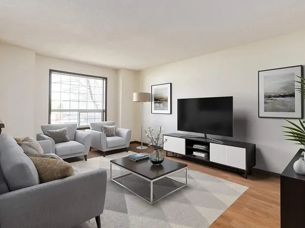 55 Pleasant Park Rd W #11, Brooks, AB T1R 1J6