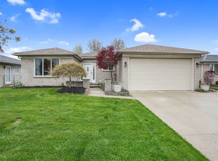 47344 Royal Rd, Macomb, MI 48044