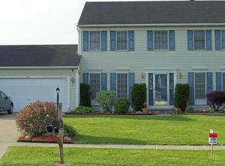 4163 Angela Ln, Brunswick, OH 44212