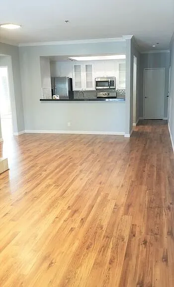 1031 N Crescent Heights Blvd #1D — Photo 3