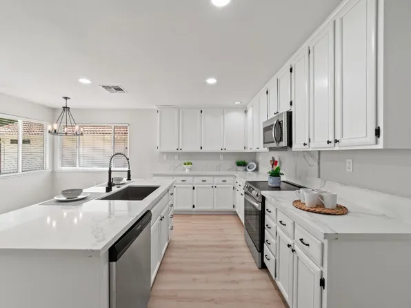 8133 Arroyo Vista Dr, Sacramento, CA 95823