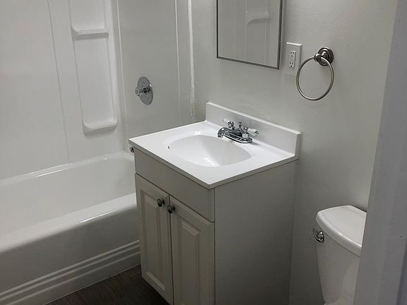 5th image of 4678B Cherokee Ave #4678-B