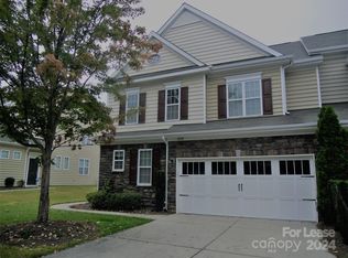 11118 Sandstone Rd, Charlotte, NC 28277