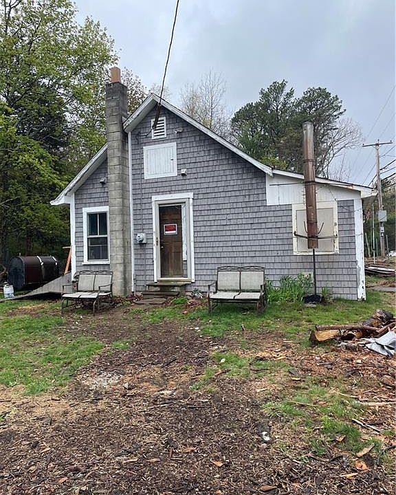 1st image of 466 Ten Rod Rd