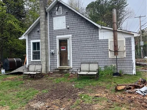 466 Ten Rod Rd, Exeter, RI 02822