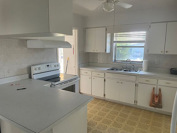 3rd image of 7173 Lockwood St