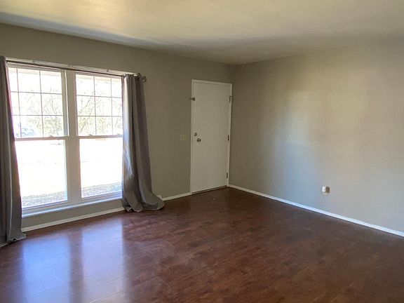 4th image of 222 Merriweather Ln