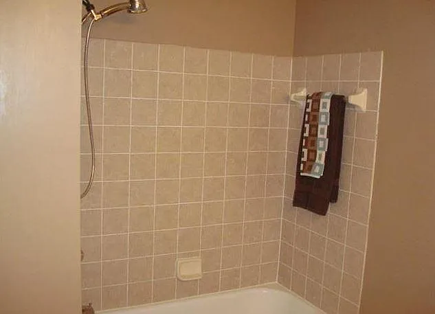 16872 Dover Dr — Photo 9