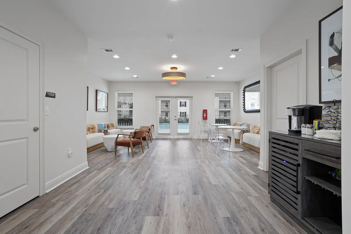 Building Photo - The Lofts