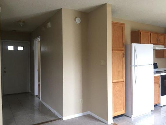 3rd image of 6116 Long River Ln