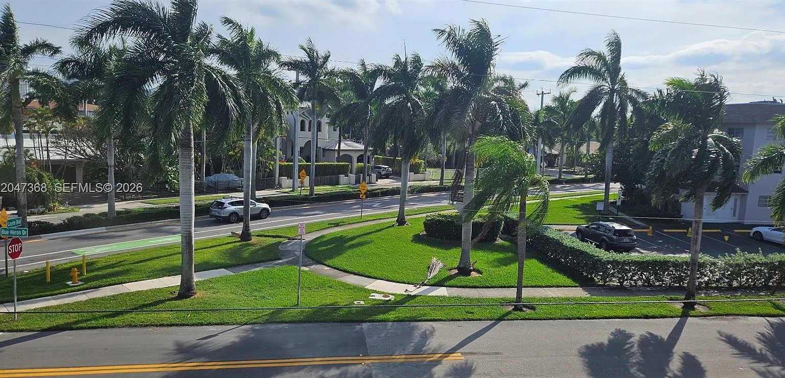 Paradise By The Sea Condo — Photo 2