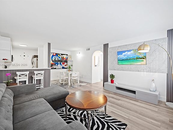 3rd image of 835 Twin Lakes Dr #30-C