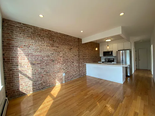 Rented by TheRealEstateCompany.com LLC | media 1