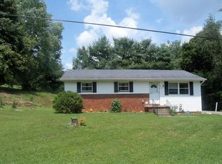 495 Parker Memorial Dr, Olive Hill, KY 41164