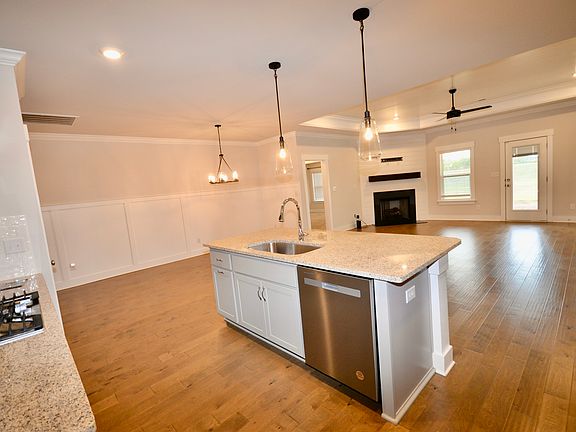 2nd image of 151 Rugby Dr