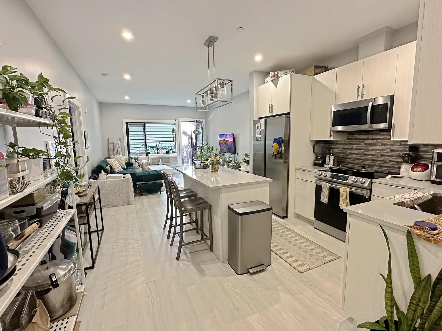 1 bed, 1013 sqft, $2,985 — Photo 1