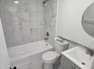208 Avondale Dr, Pompano Beach, FL 33060