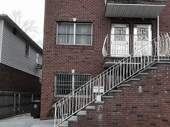 3618 193rd St, Flushing, NY 11358